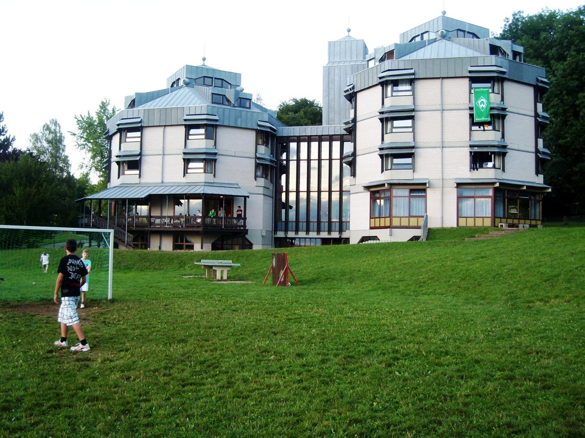 Hellmut-Wassmer-Jugendherberge Loerrach Exteriör bild