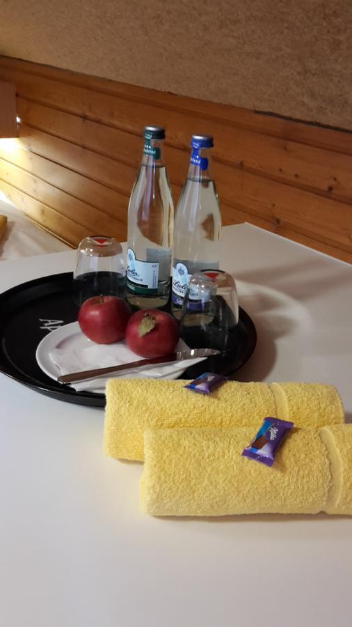 Hellmut-Wassmer-Jugendherberge Loerrach Exteriör bild